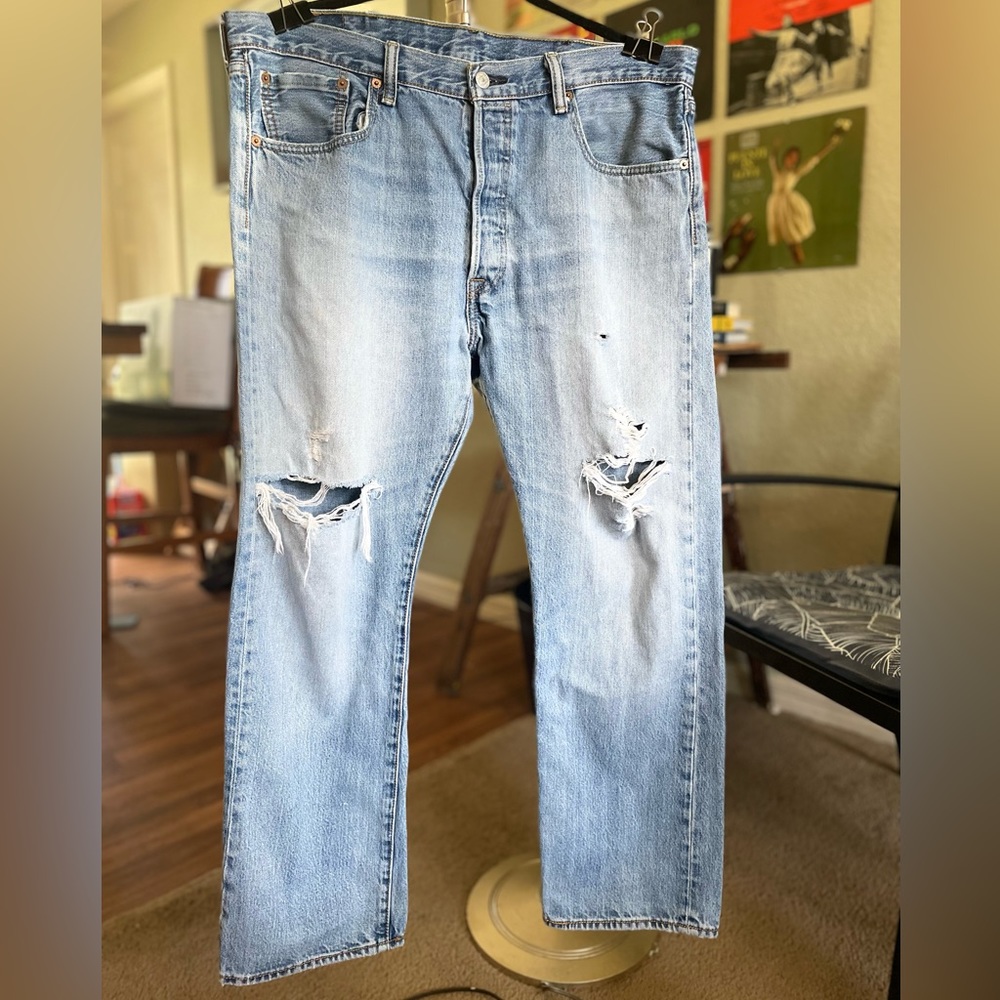 Levi 501 Men’s Distressed Jeans
